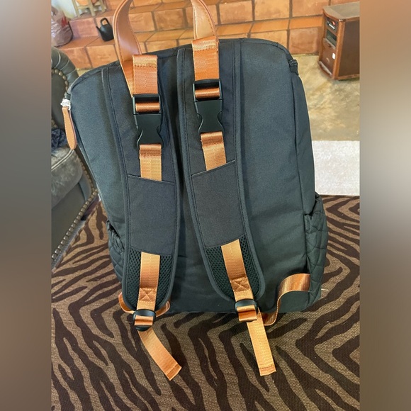 Diaper bag - Picture 2 of 4